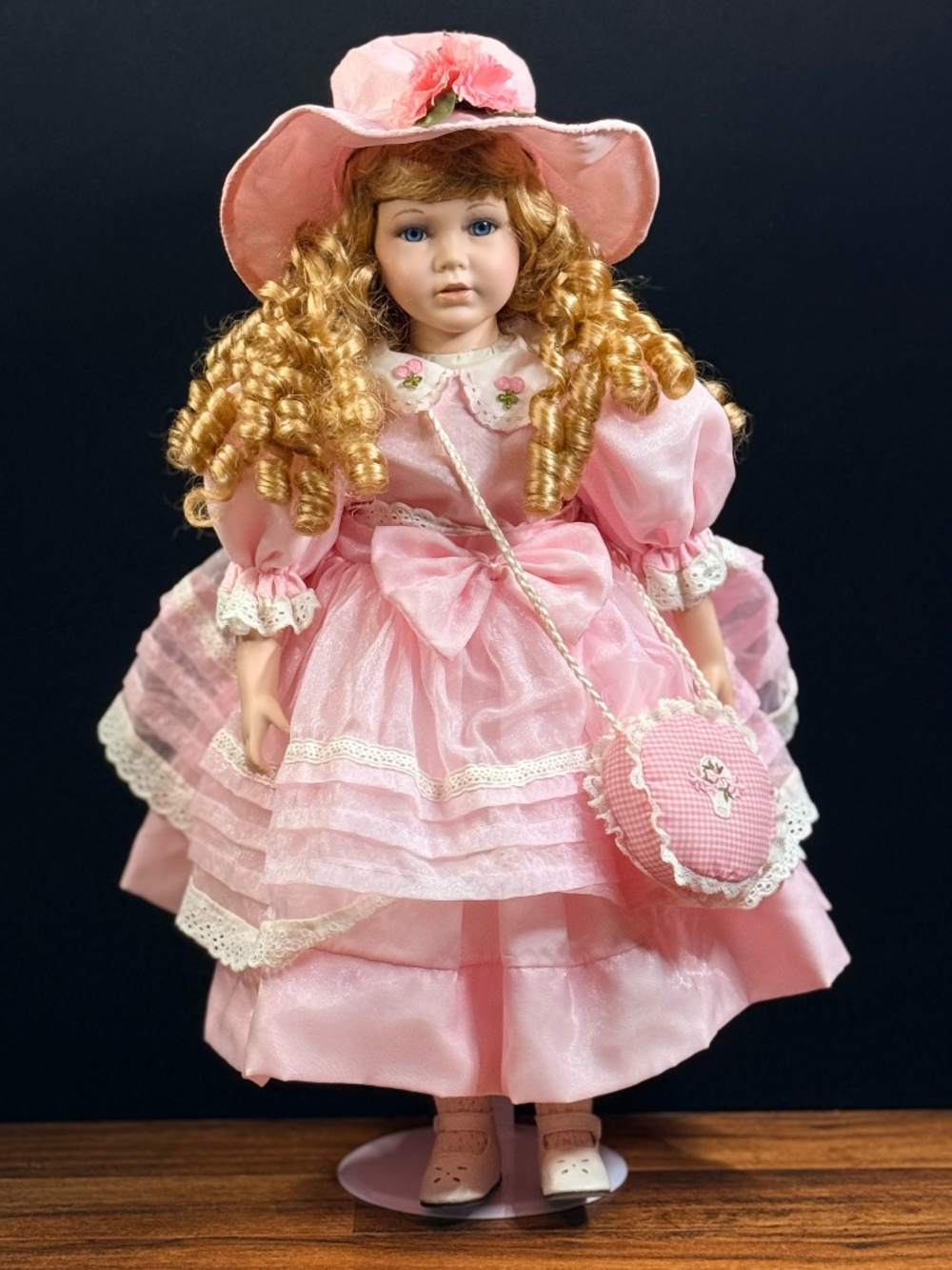 MADISON LEE Limited Collection 58/4950 Doll w/Stand